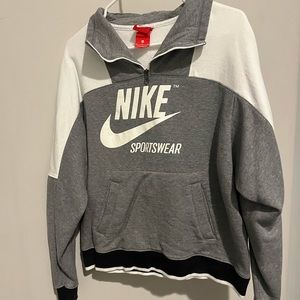 Nike Sweatshirt